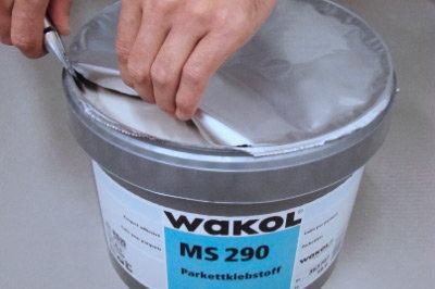 Waskol product being opened